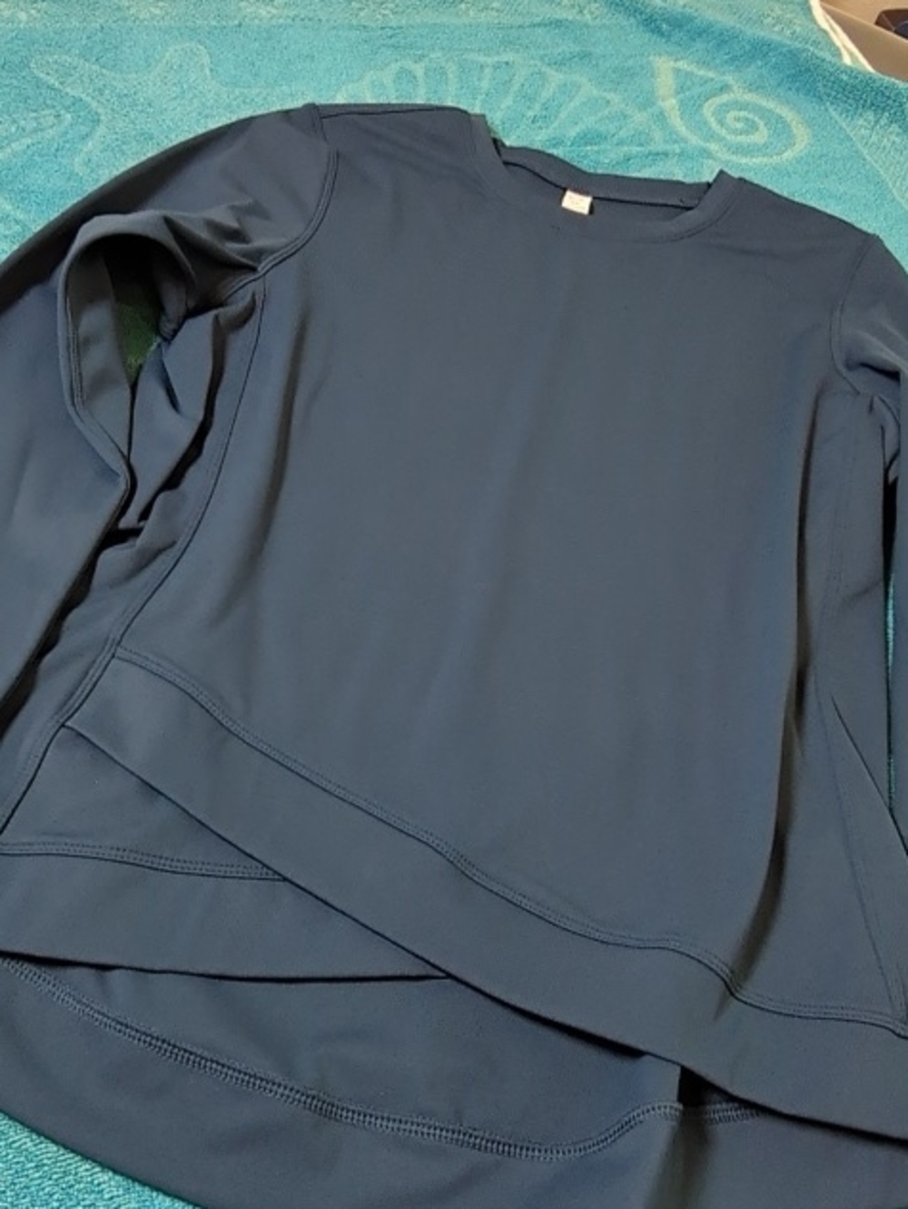 Women's Navy Long-Sleeve Crewneck Top
